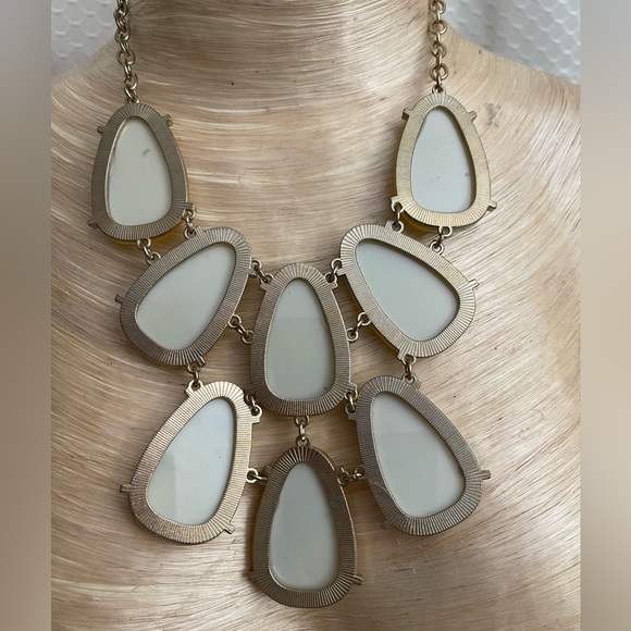 🔥LAST CHANCE🔥 Necklace extends to 20 inches. Reflective yellow and gold plastic. - Picture 2 of 4